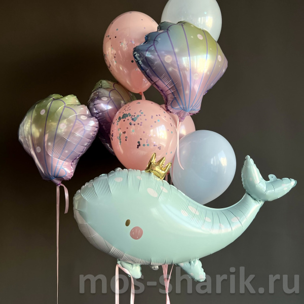 Композиция шаров в морском стиле с китом и ракушками на день рождения